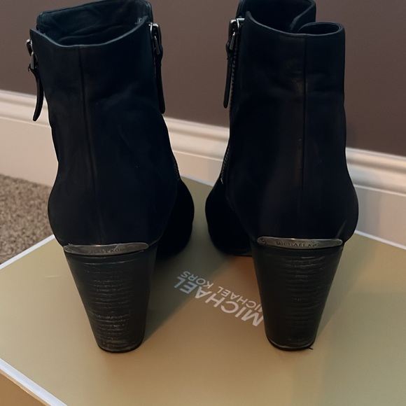 Michael Kors ankle boots - Picture 3 of 3